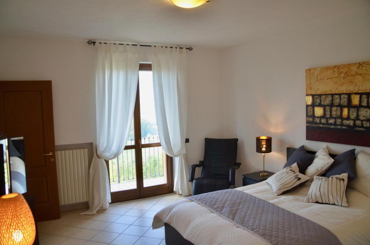 Villa Patrizia Moncalvo Eksteriør bilde