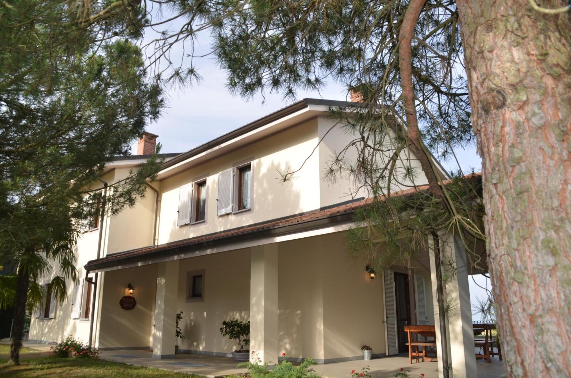 Villa Patrizia Moncalvo Eksteriør bilde