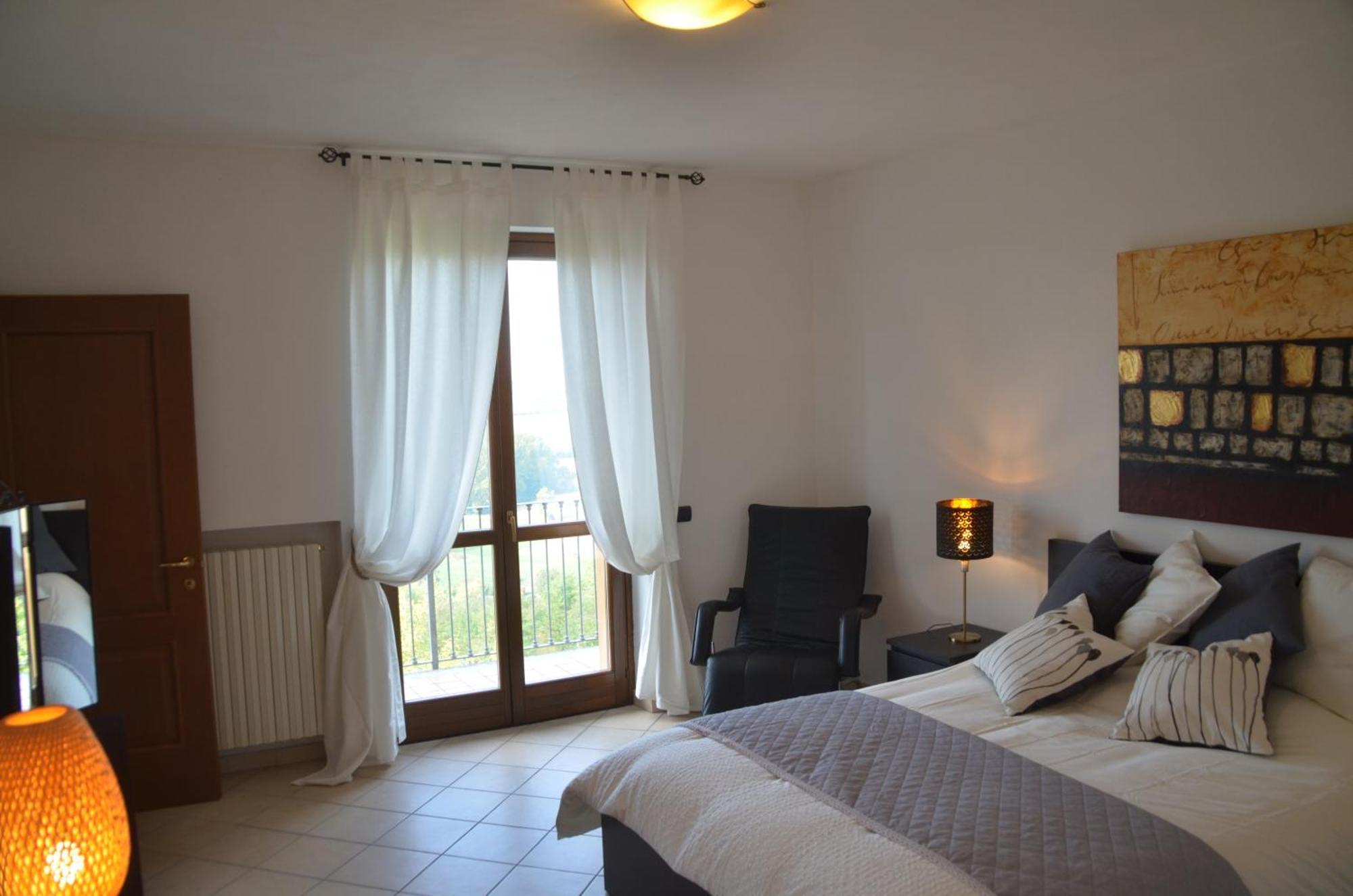 Villa Patrizia Moncalvo Eksteriør bilde